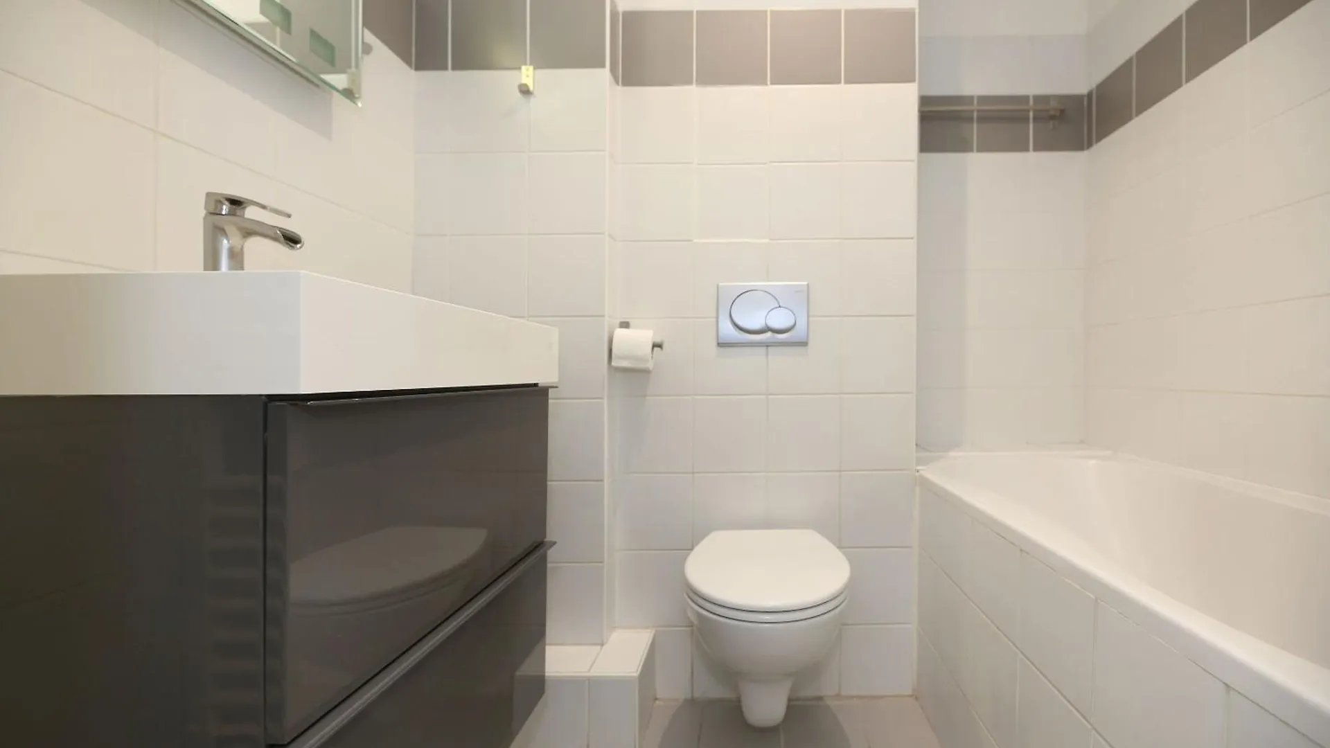 Apartment Service - En Face Du Musee - 5 *